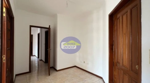 Apartamento T2 para Venda em Vilar de Andorinho