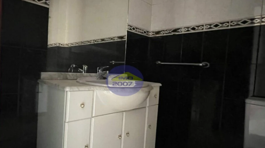 Apartamento T2 para Venda em Vilar de Andorinho Foto 8
