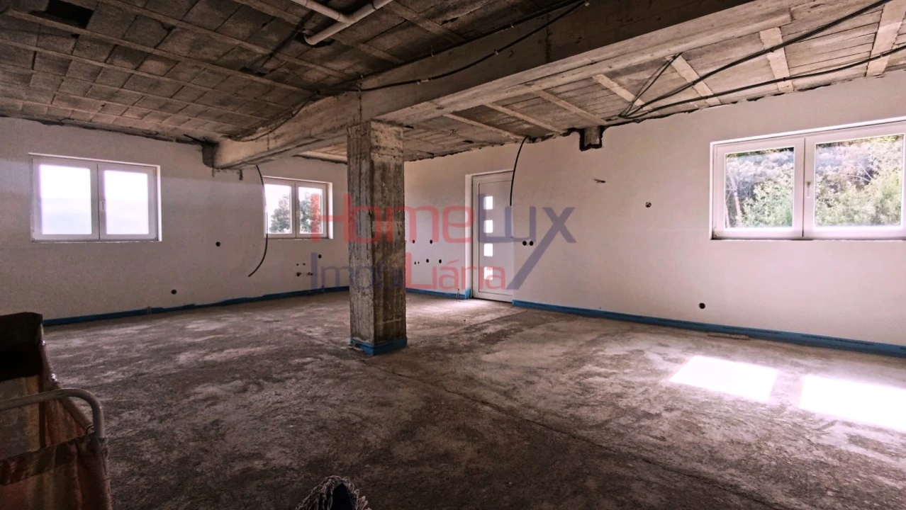 Moradia T3 para Venda em Couto de Esteves Foto 4