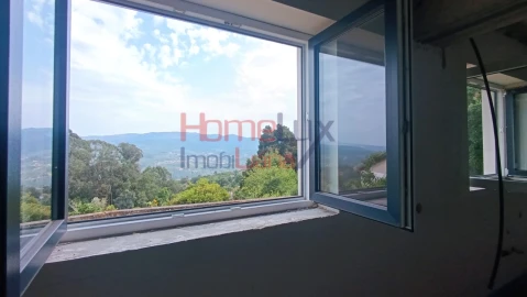 Moradia T3 para Venda em Couto de Esteves