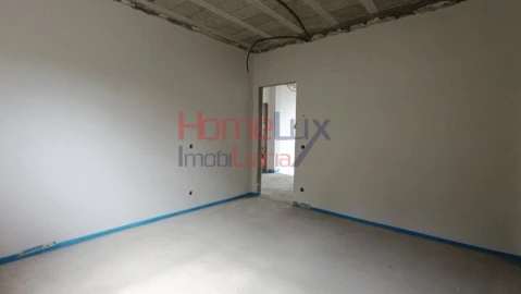 Moradia T3 para Venda em Couto de Esteves