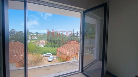 Moradia T3 para Venda em Couto de Esteves