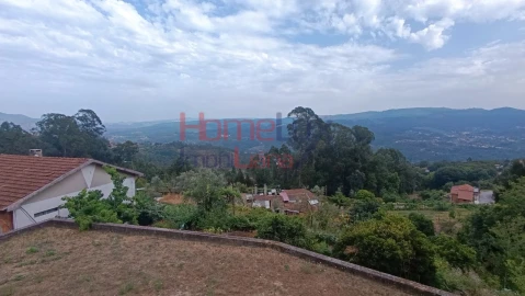 Moradia T3 para Venda em Couto de Esteves