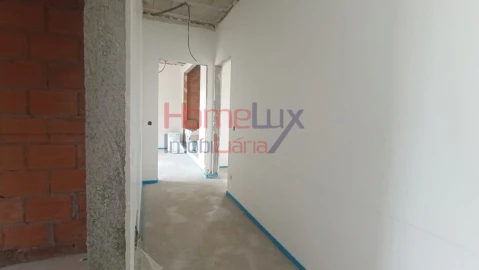 Moradia T3 para Venda em Couto de Esteves