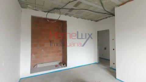 Moradia T3 para Venda em Couto de Esteves