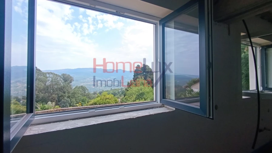 Moradia T3 para Venda em Couto de Esteves Foto 6