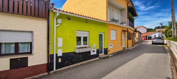Moradia T1 para Venda em Antuzede e Vil de Matos