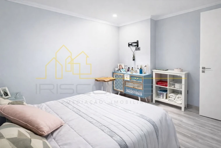 Moradia T1 para Venda em Antuzede e Vil de Matos Foto 9