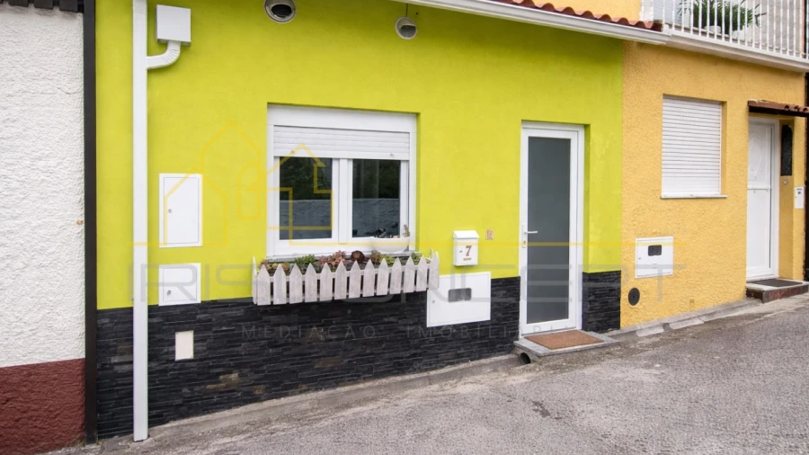 Moradia T1 para Venda em Antuzede e Vil de Matos