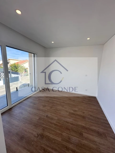 Moradia T3 para Venda em Fernao Ferro