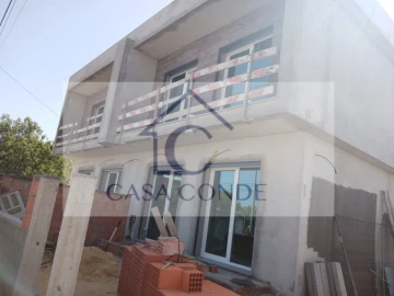 Moradia T4 para Venda em Fernao Ferro