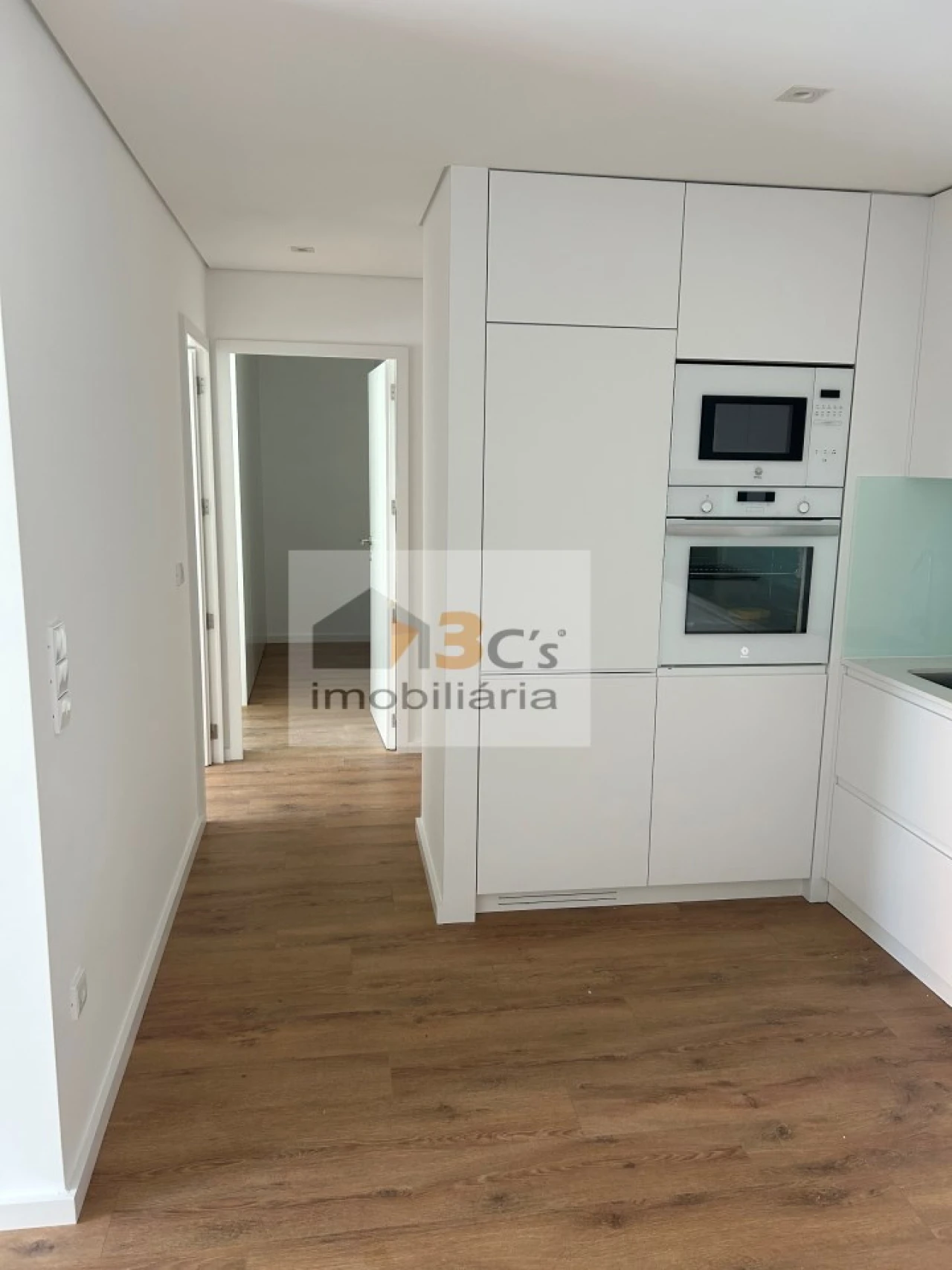 Apartamento T2 para Arrendamento em Paranhos Foto 4