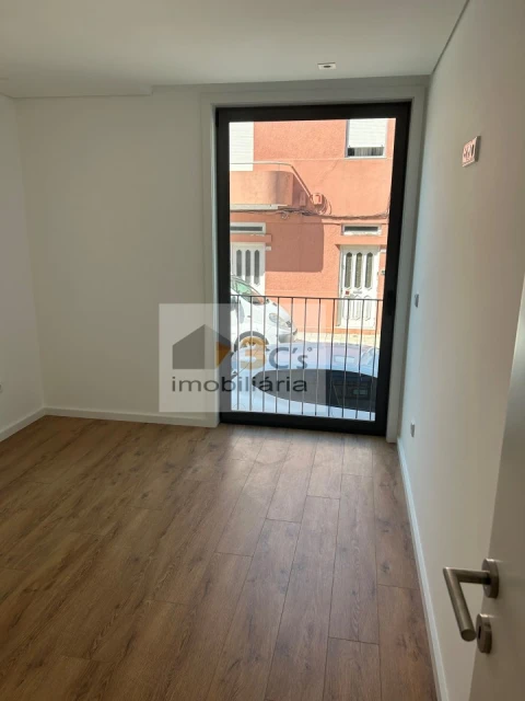 Apartamento T2 para Arrendamento em Paranhos