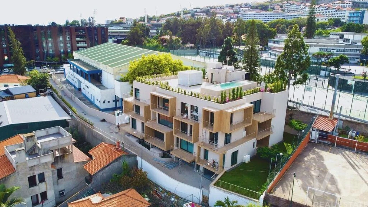 Apartamento T3 para Venda em São Martinho Foto 5