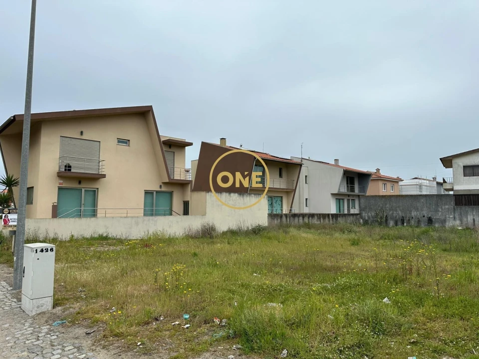 Terreno para Venda em Aguçadoura e Navais Foto 2
