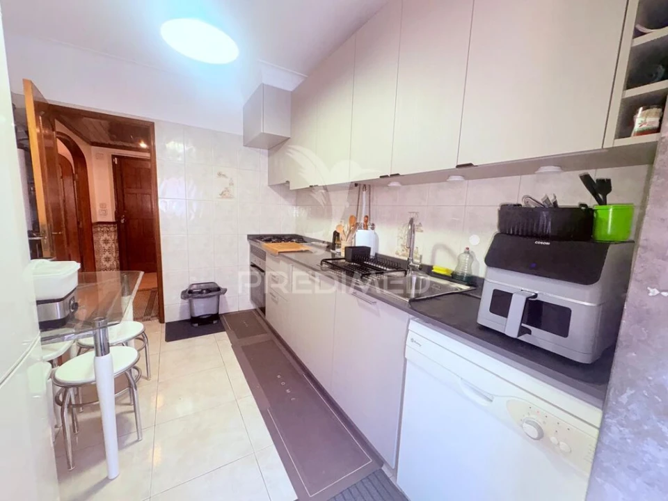 Apartamento T2 para Venda em Barcarena Foto 12