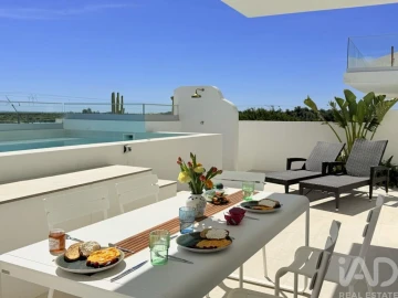 Moradia T3 para Venda em Moncarapacho e Fuseta