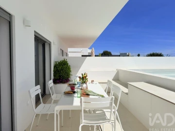 Moradia T3 para Venda em Moncarapacho e Fuseta