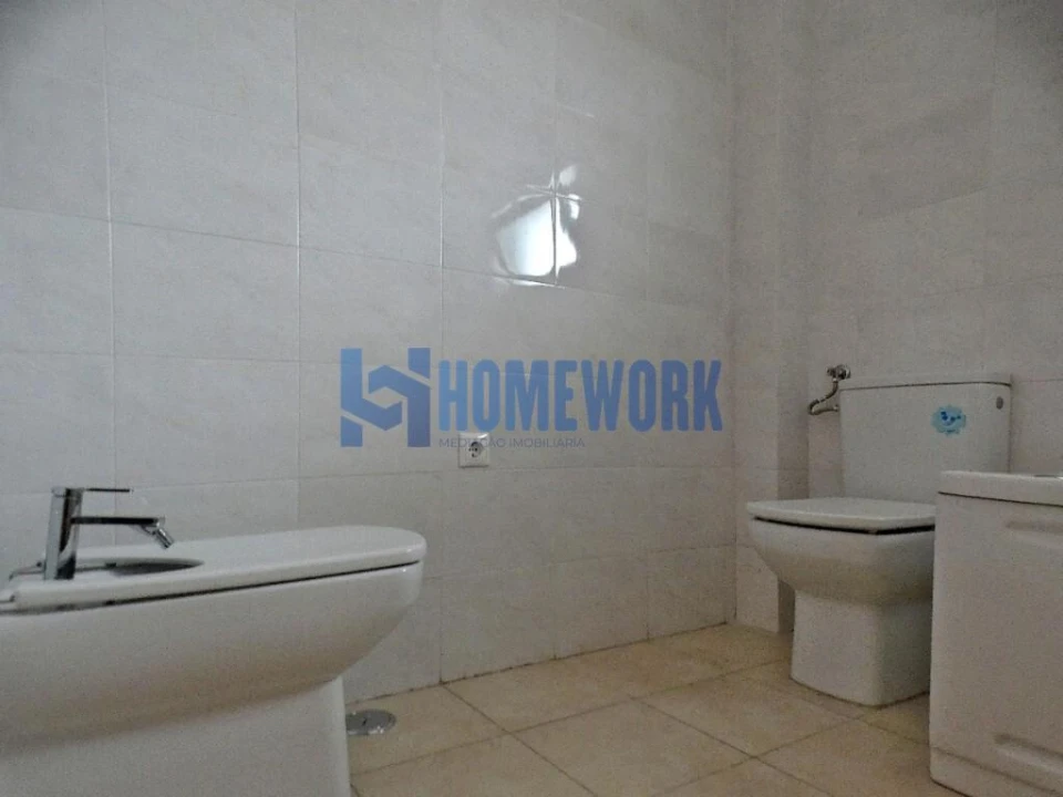 Moradia T5 para Venda em Almada, Cova da Piedade, Pragal e Cacilhas Foto 34