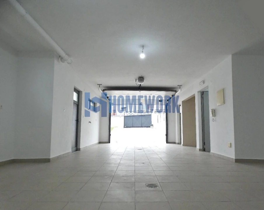 Moradia T5 para Venda em Almada, Cova da Piedade, Pragal e Cacilhas Foto 13