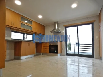 Moradia T5 para Venda em Almada, Cova da Piedade, Pragal e Cacilhas