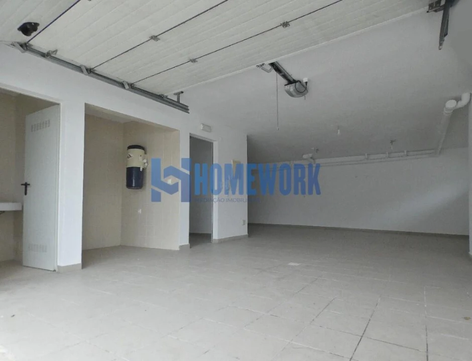 Moradia T5 para Venda em Almada, Cova da Piedade, Pragal e Cacilhas Foto 10