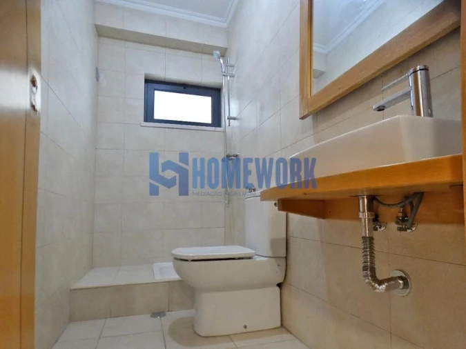 Moradia T5 para Venda em Almada, Cova da Piedade, Pragal e Cacilhas Foto 18