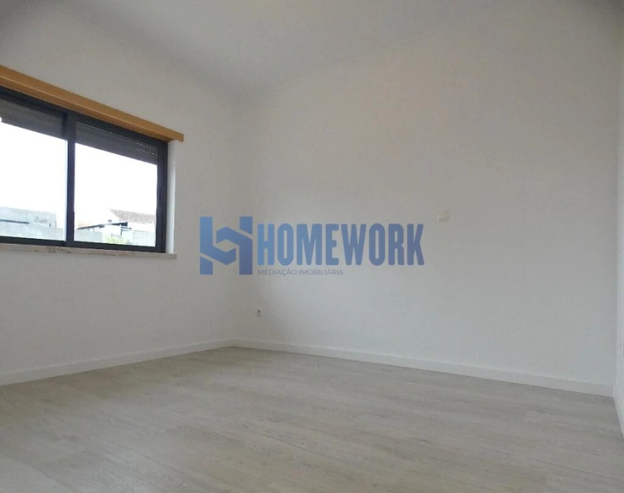 Moradia T5 para Venda em Almada, Cova da Piedade, Pragal e Cacilhas Foto 16