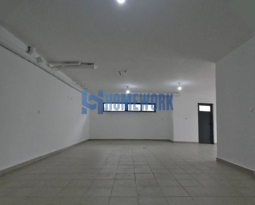 Moradia T5 para Venda em Almada, Cova da Piedade, Pragal e Cacilhas Foto 12