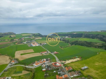 Garagem para Venda em Lomba de São Pedro