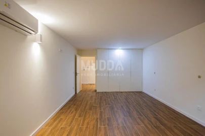 Apartamento T2 para Venda em Argoncilhe