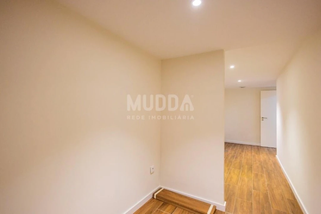 Apartamento T2 para Venda em Argoncilhe Foto 12