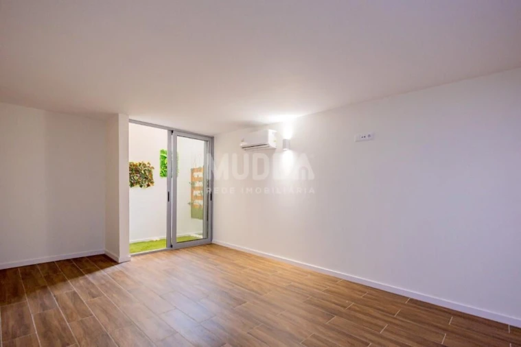 Apartamento T2 para Venda em Argoncilhe Foto 21