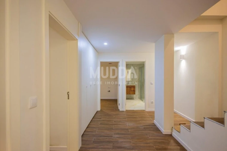 Apartamento T2 para Venda em Argoncilhe Foto 9