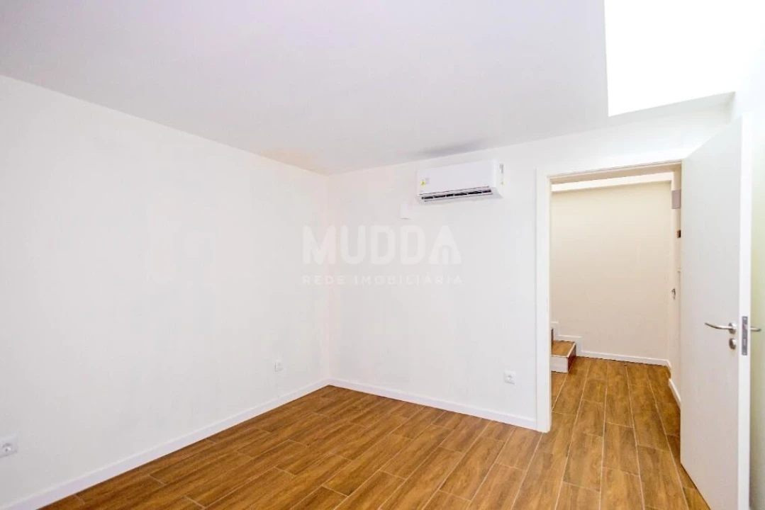 Apartamento T2 para Venda em Argoncilhe Foto 14