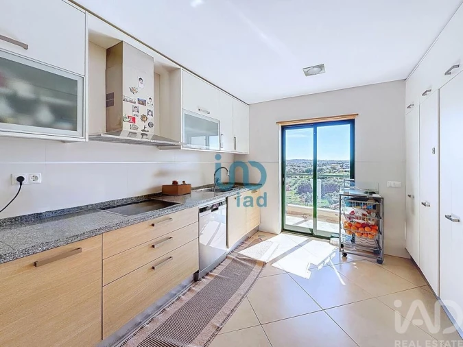 Apartamento T3 para Venda em Quarteira Foto 6