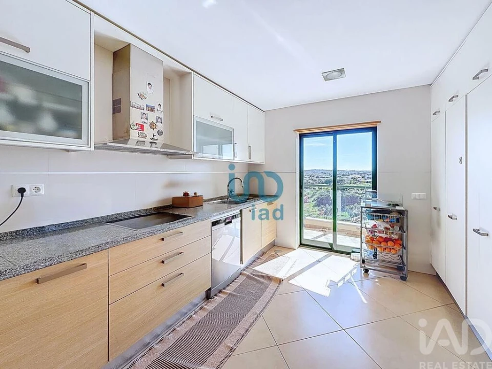 Apartamento T3 para Venda em Quarteira Foto 6