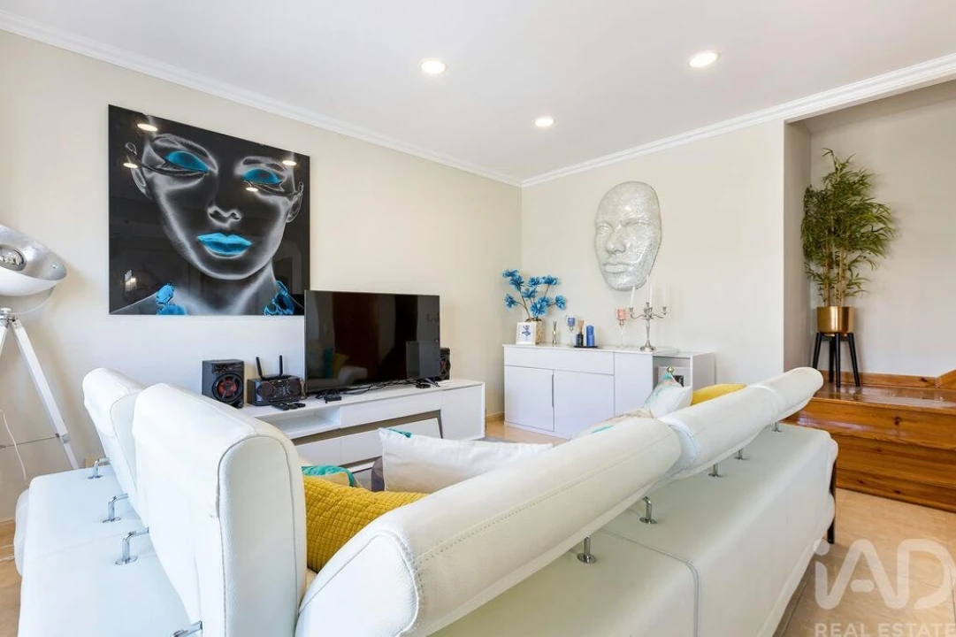 Apartamento T3 para Venda em Almada, Cova da Piedade, Pragal e Cacilhas Foto 4