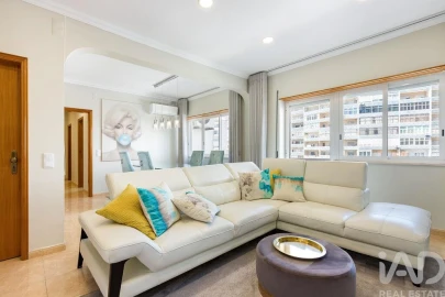 Apartamento T3 para Venda em Almada, Cova da Piedade, Pragal e Cacilhas