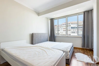 Apartamento T3 para Venda em Almada, Cova da Piedade, Pragal e Cacilhas