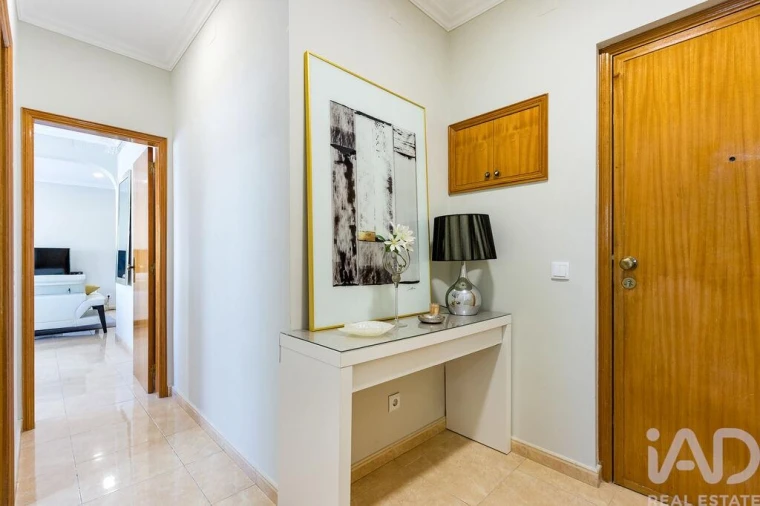 Apartamento T3 para Venda em Almada, Cova da Piedade, Pragal e Cacilhas Foto 2