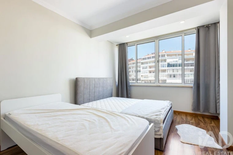 Apartamento T3 para Venda em Almada, Cova da Piedade, Pragal e Cacilhas Foto 17