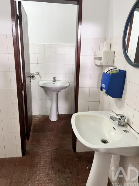 Loja para Arrendamento em Santiago do Cacém, Santa Cruz e São Bartolomeu da Serra