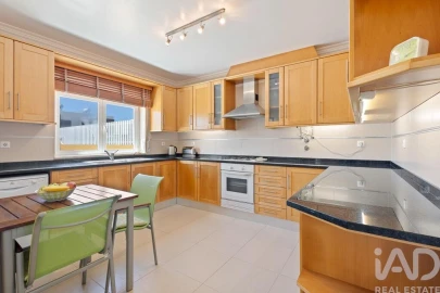 Moradia T4 para Venda em A dos Cunhados e Maceira