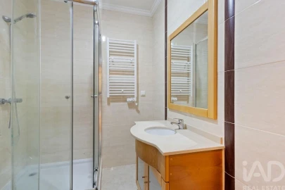 Moradia T4 para Venda em A dos Cunhados e Maceira