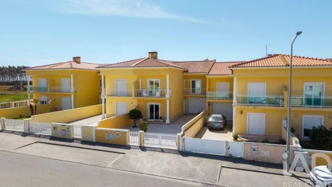 Moradia T4 para Venda em A dos Cunhados e Maceira