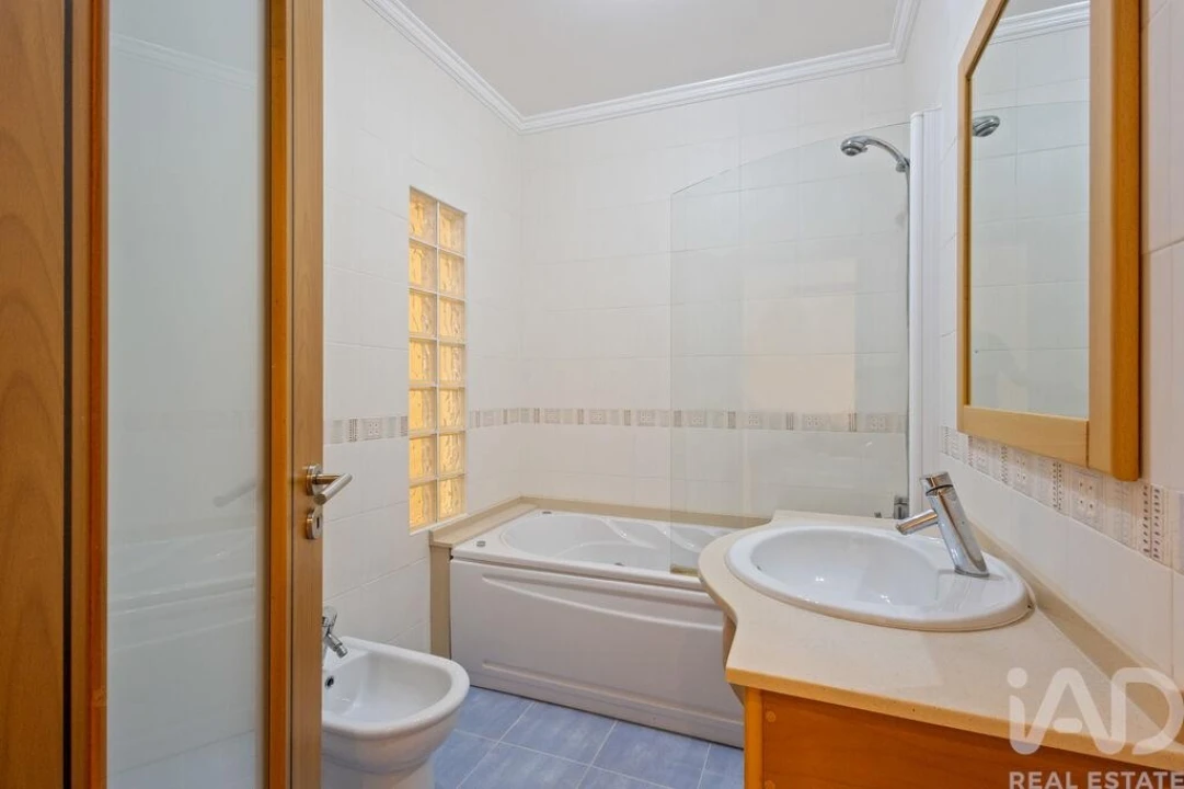 Moradia T4 para Venda em A dos Cunhados e Maceira Foto 22