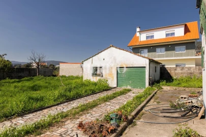 Moradia T5 para Venda em Balugães