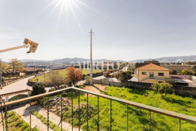 Moradia T5 para Venda em Balugães