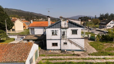 Moradia T5 para Venda em Balugães